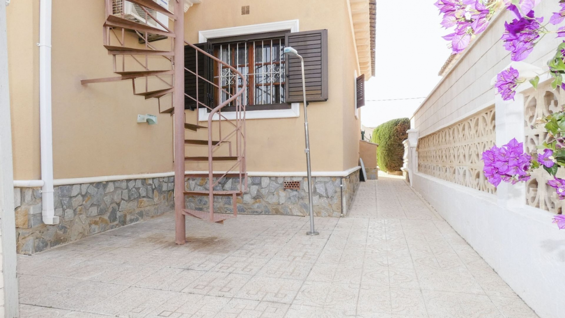 Resale - Villa - Playa Flamenca - Urb Horizonte