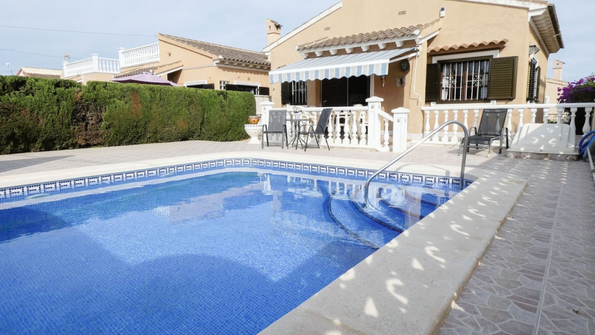 Resale - Villa - Playa Flamenca - Urb Horizonte