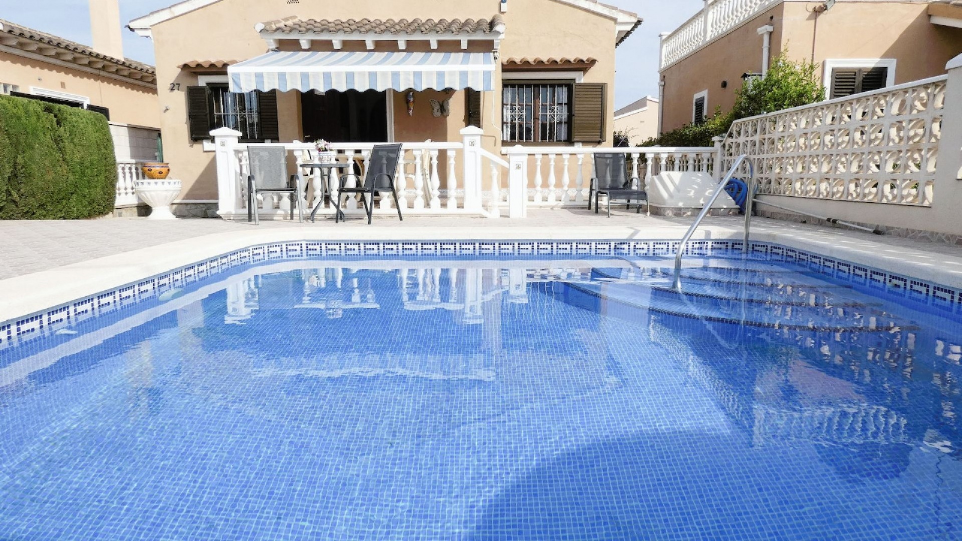 Resale - Villa - Playa Flamenca - Urb Horizonte