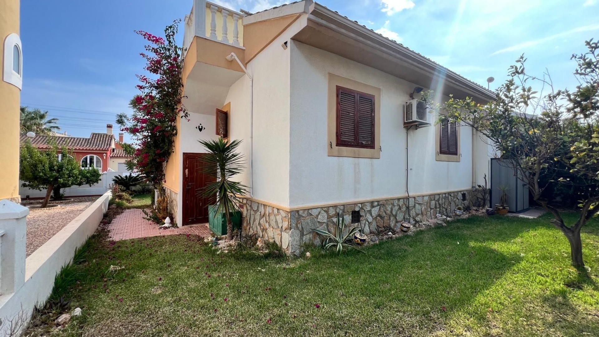 Resale - Villa - Playa Flamenca - Urb Horizonte