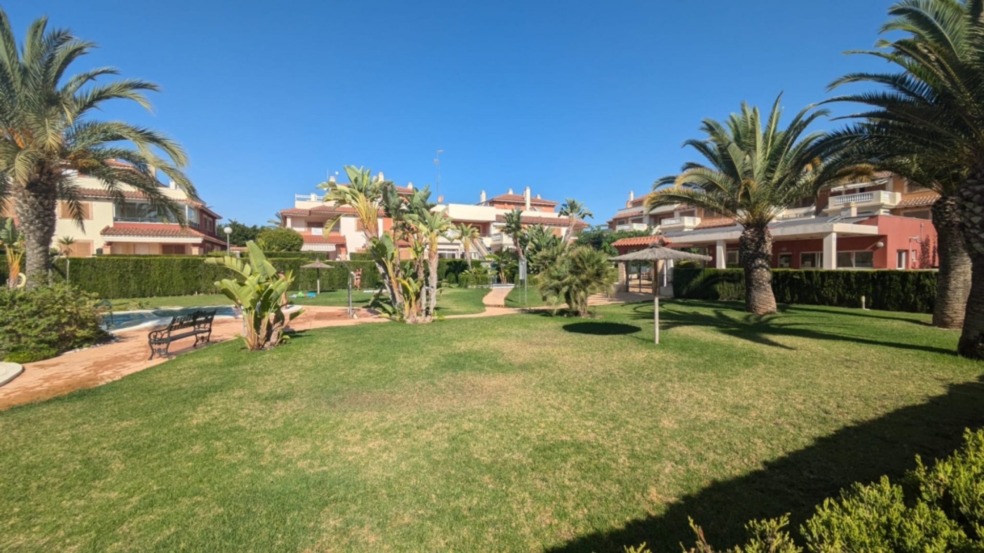 Resale - Villa - Playa Flamenca - zeniamar