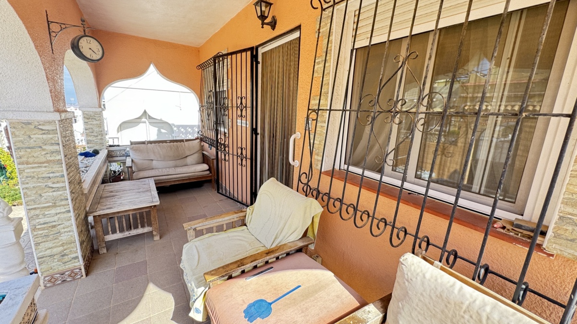 Resale - Villa - San Miguel de Salinas - balcon costa