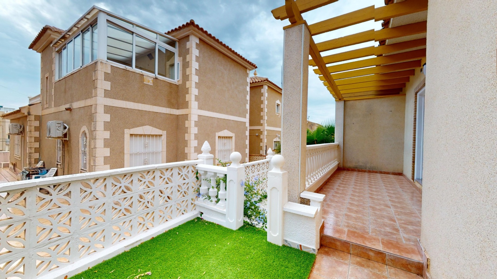 Resale - Villa - San Miguel de Salinas - Blue Lagoon