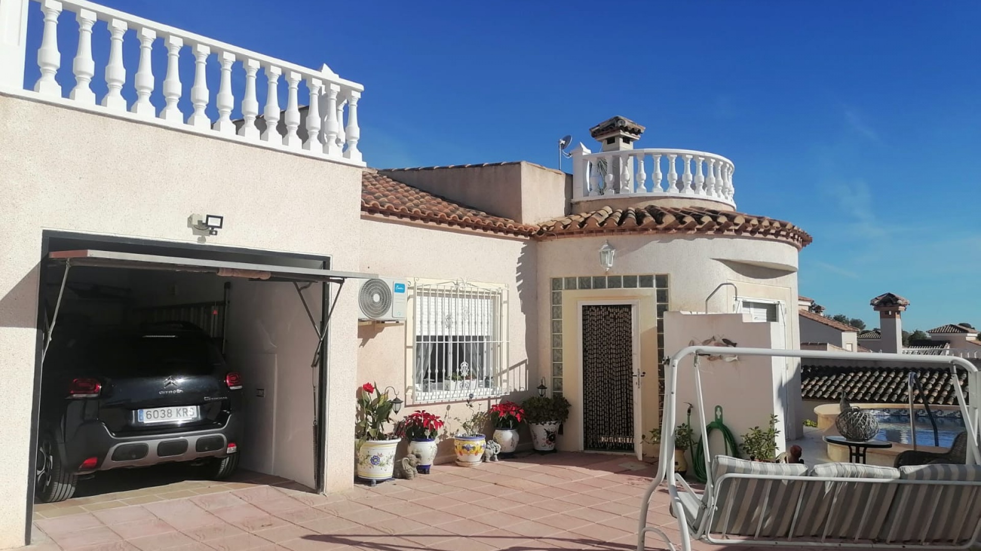 Resale - Villa - San Miguel de Salinas - Lake View Mansions