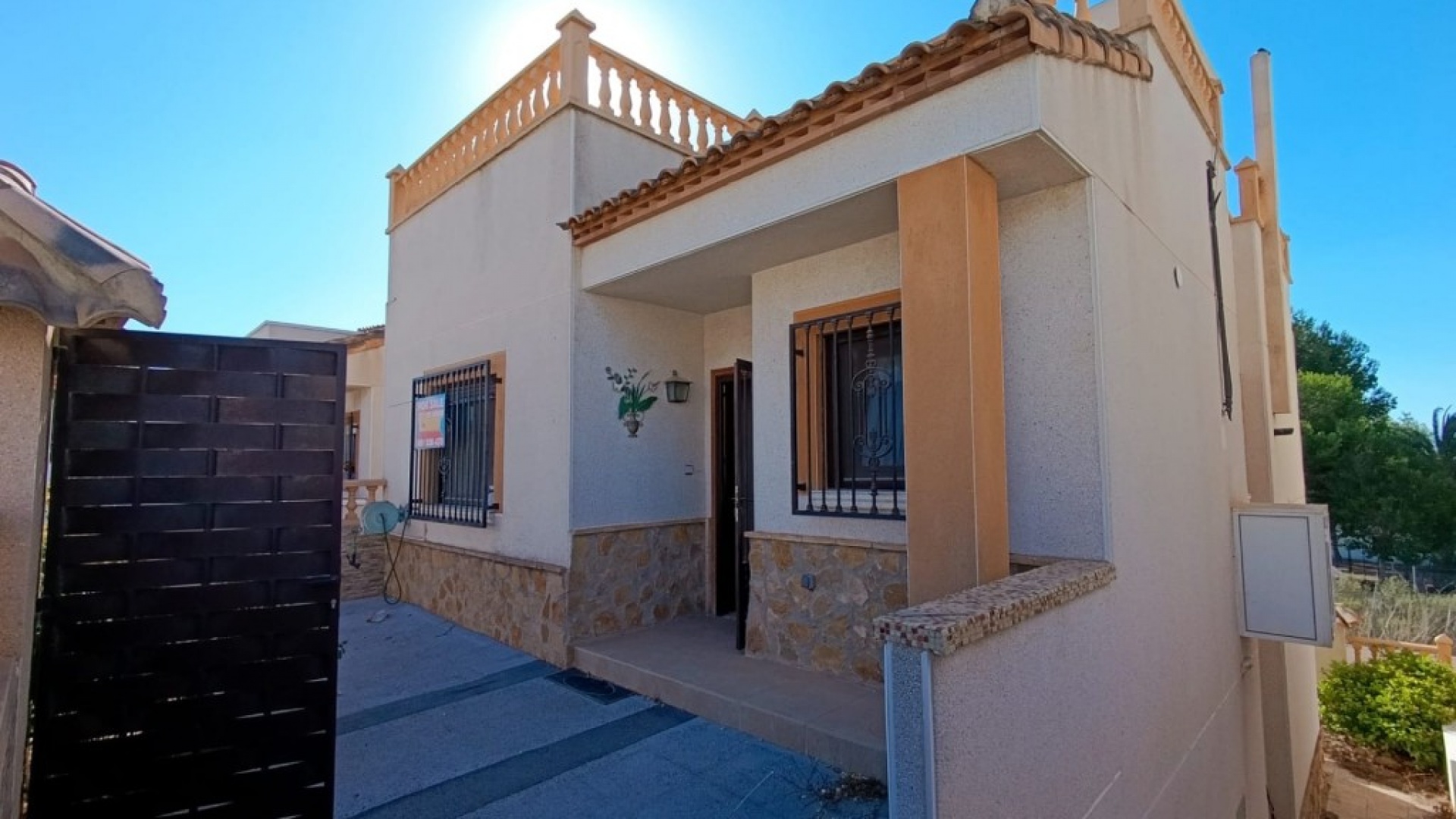 Resale - Villa - San Miguel de Salinas - Lake View Mansions