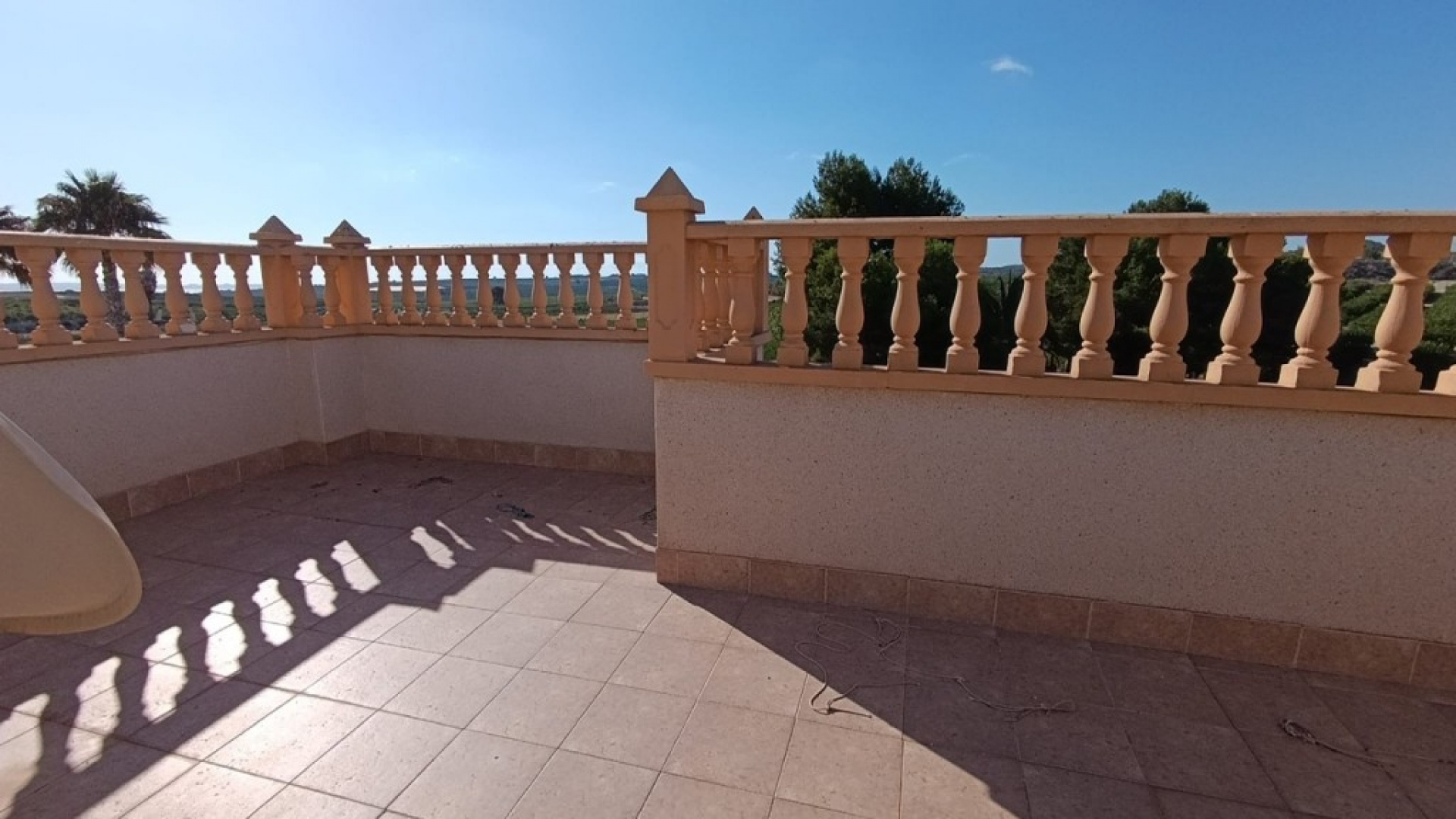 Resale - Villa - San Miguel de Salinas - Lake View Mansions