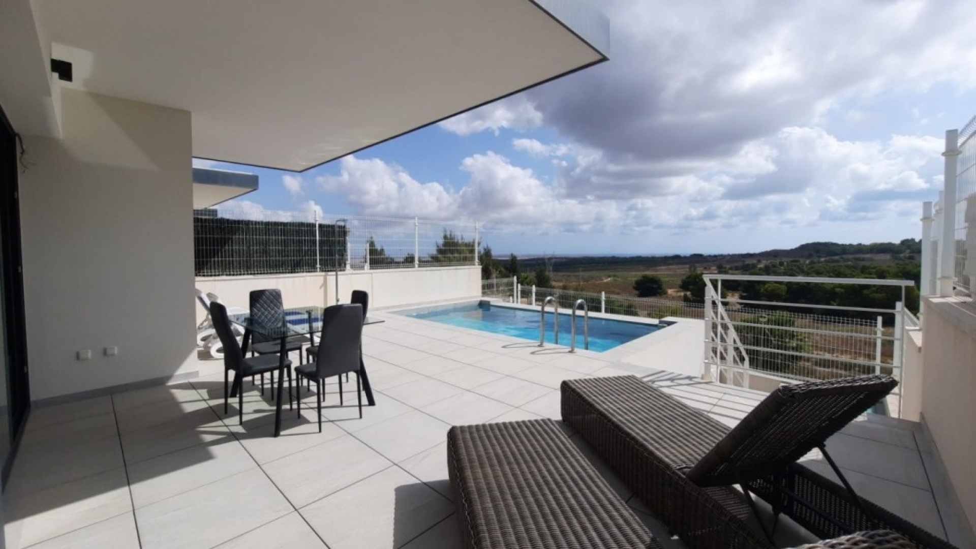 Resale - Villa - San Miguel de Salinas - San Miguel De Salinas