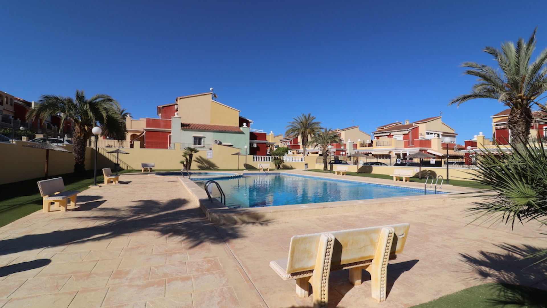 Resale - Villa - Torrevieja - altos de la bahia