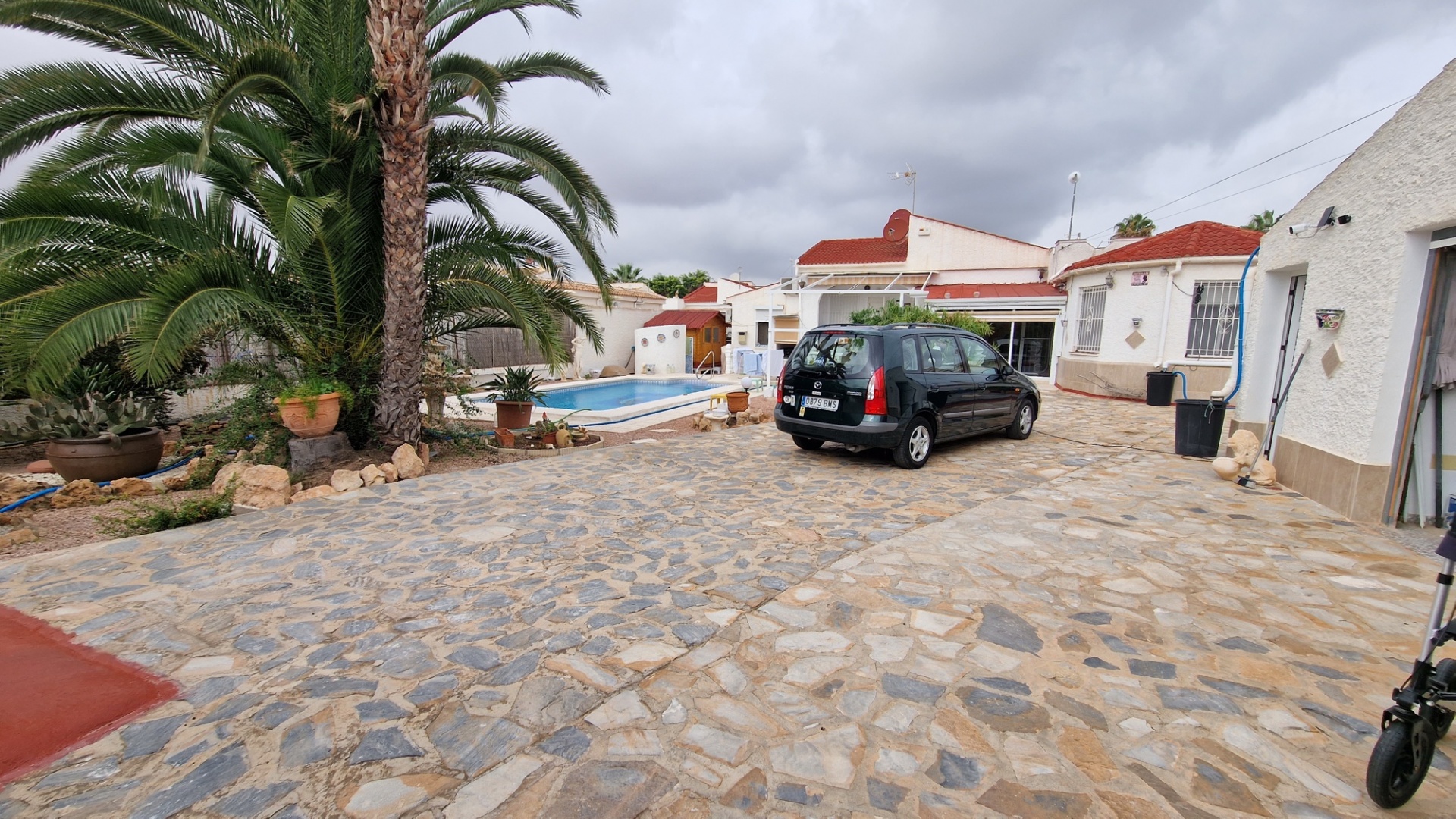 Resale - Villa - Torrevieja - La Siesta