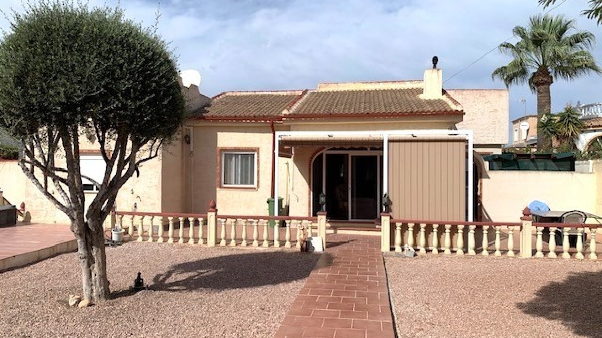 Resale - Villa - Torrevieja - San Luis