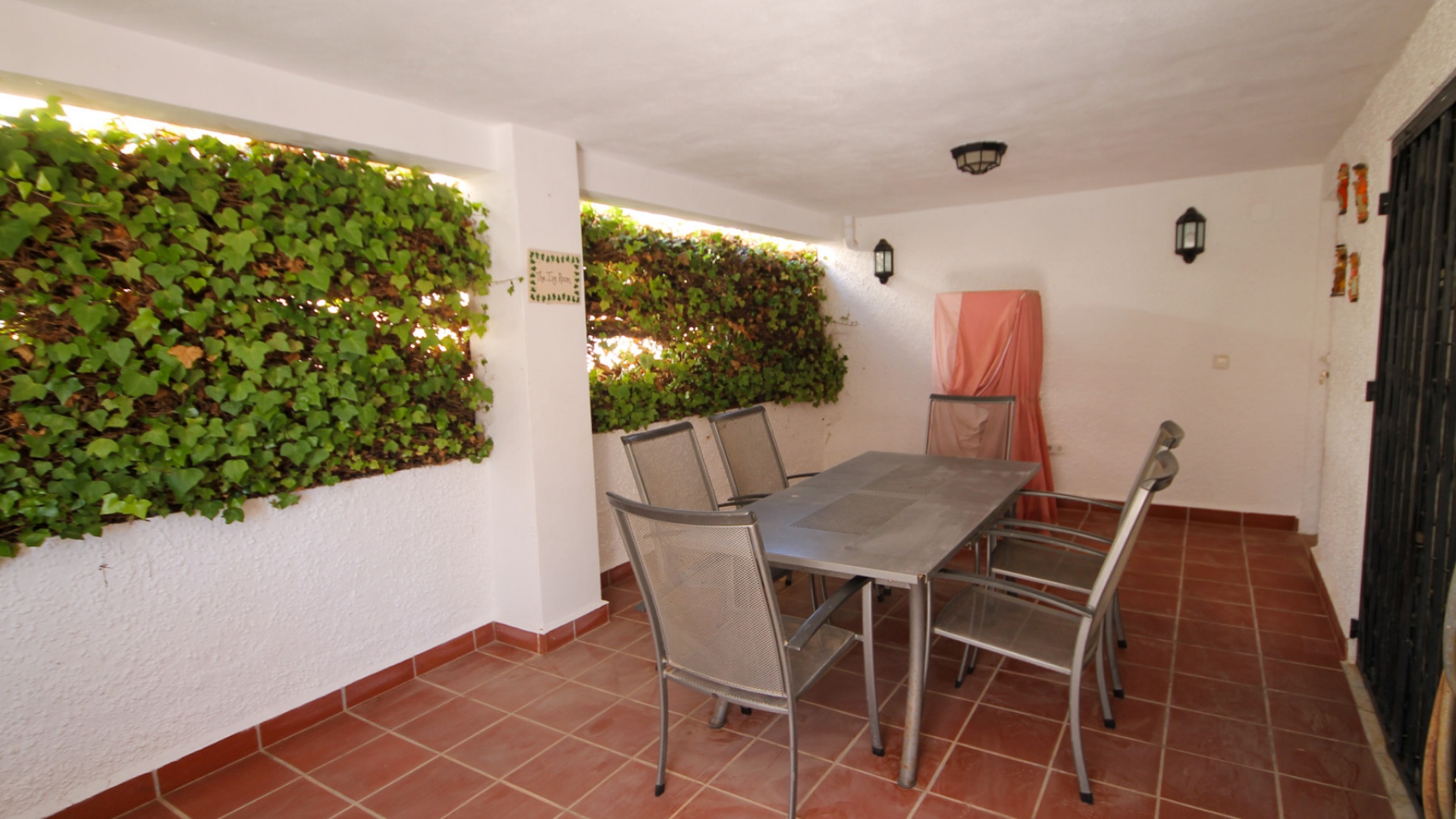 Resale - Villa - Villamartin - blue lagoon