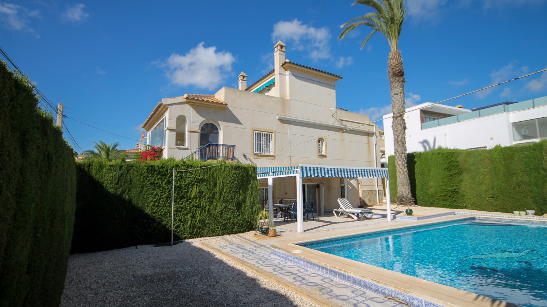 Resale - Villa - Villamartin - blue lagoon