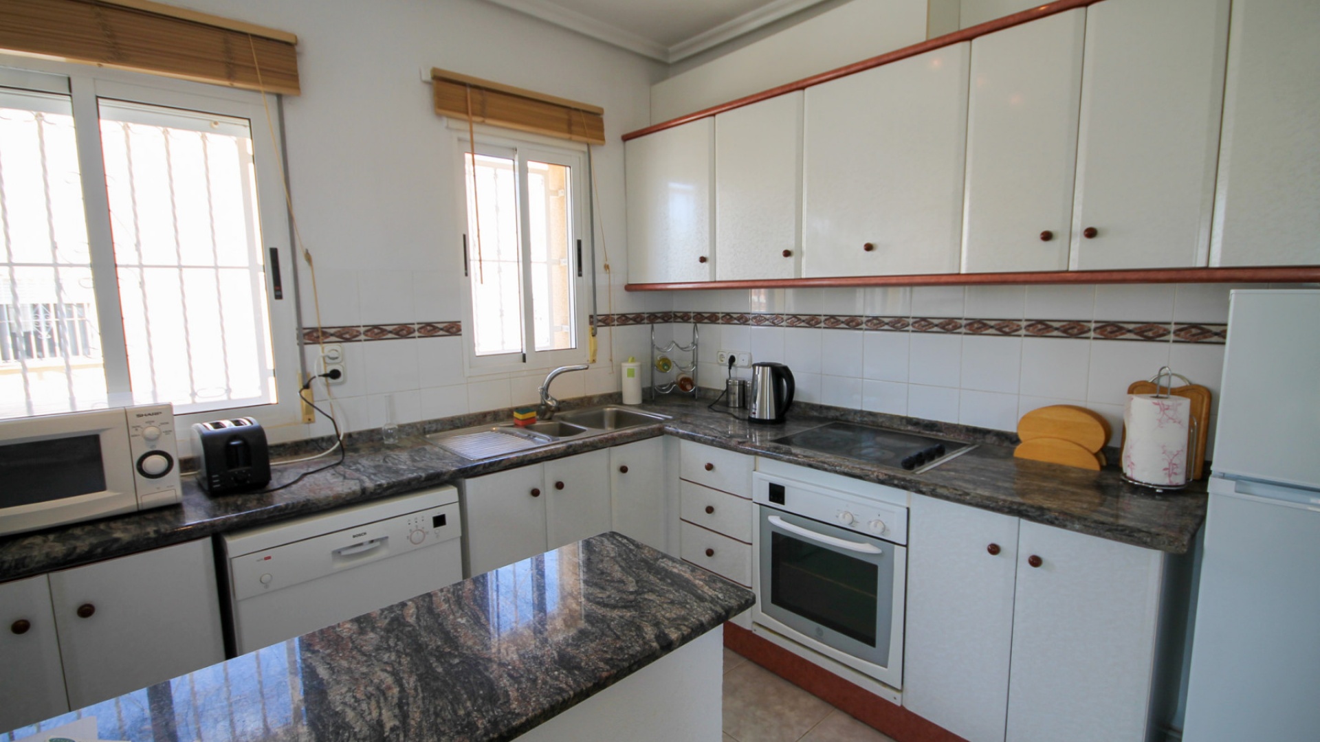 Resale - Villa - Villamartin - blue lagoon