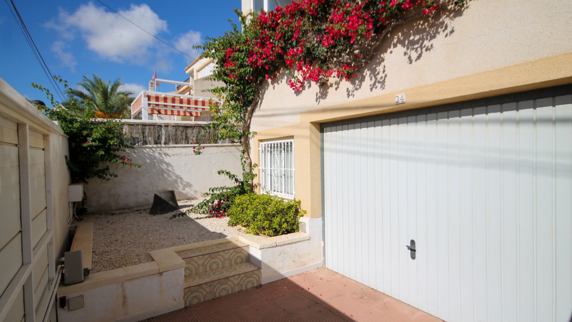 Resale - Villa - Villamartin - blue lagoon