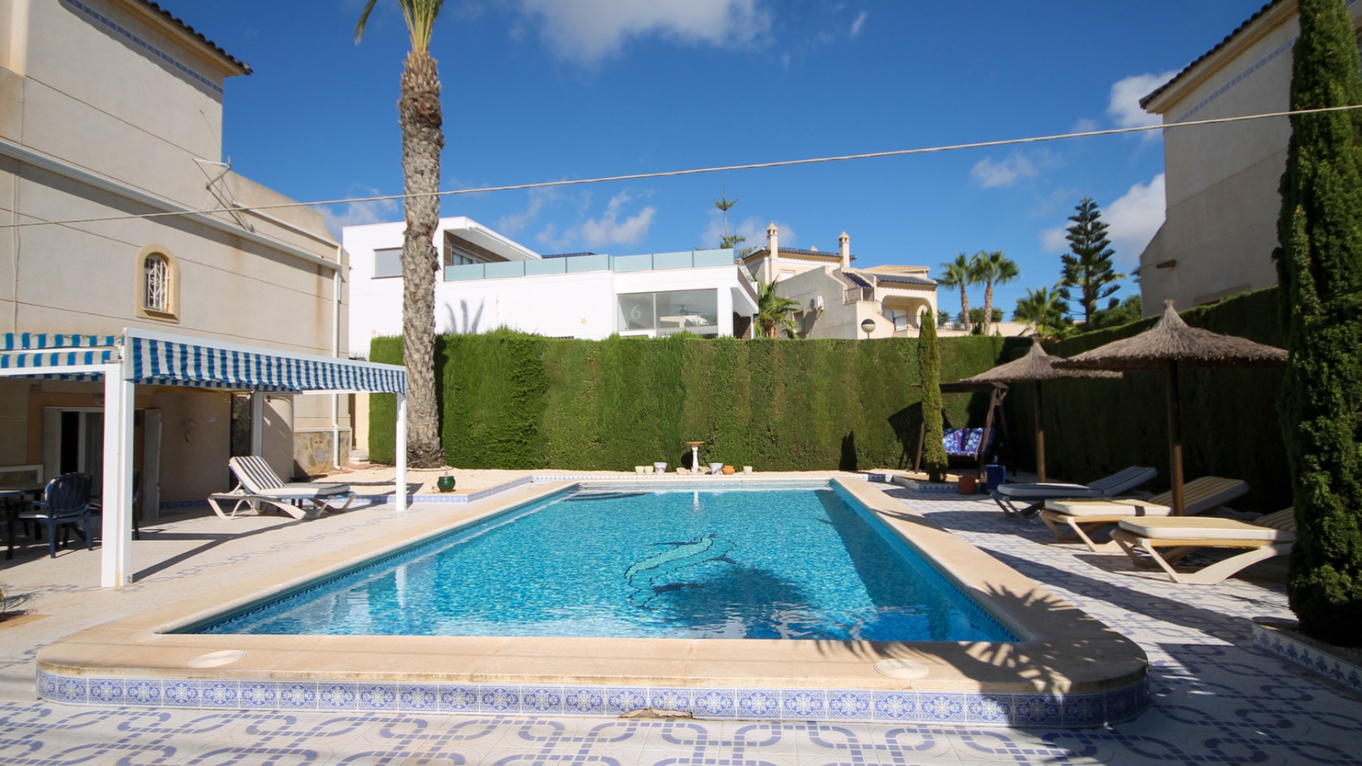 Resale - Villa - Villamartin - blue lagoon