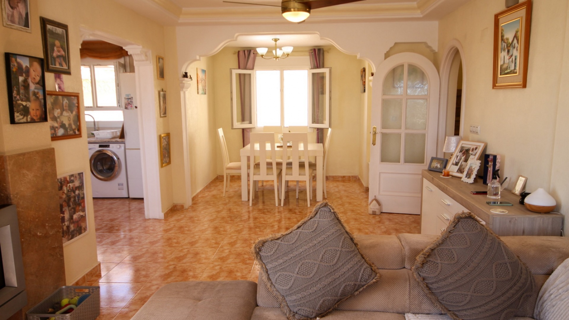 Resale - Villa - Villamartin - bosque de las lomas