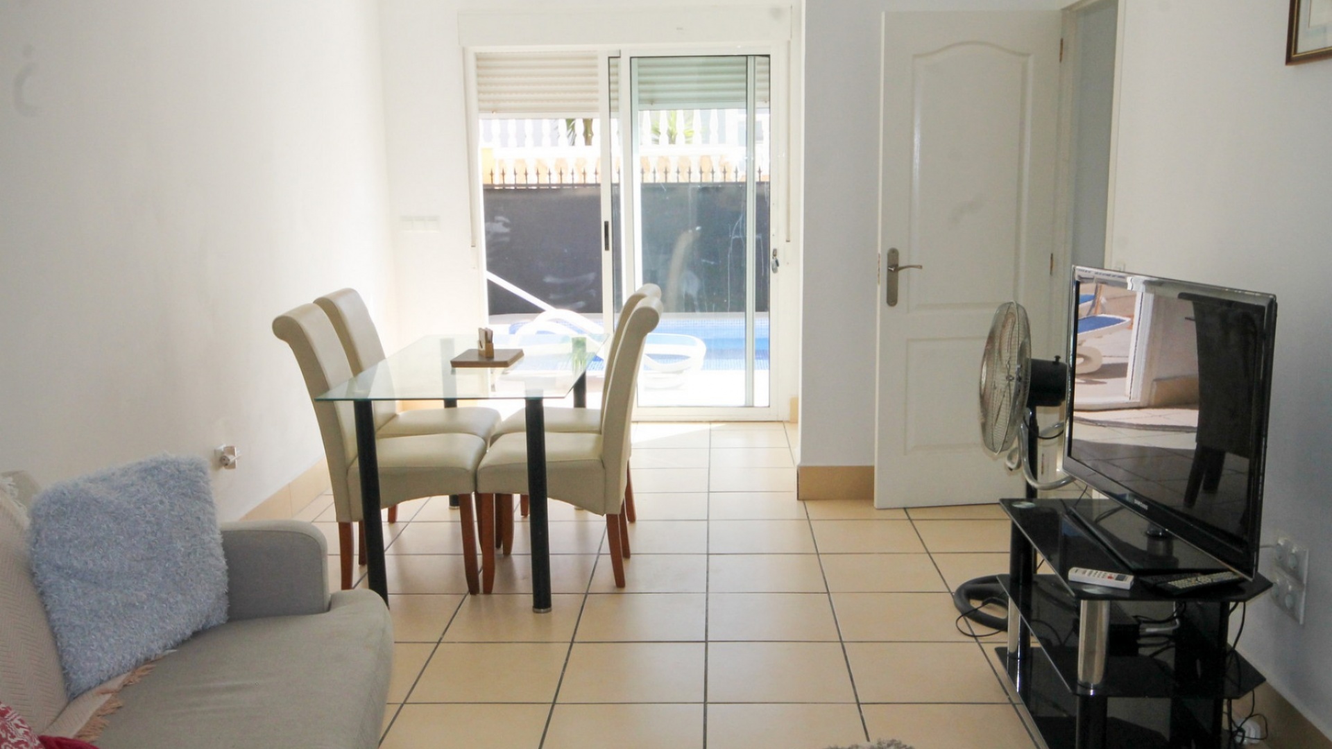 Resale - Villa - Villamartin - bosque de las lomas