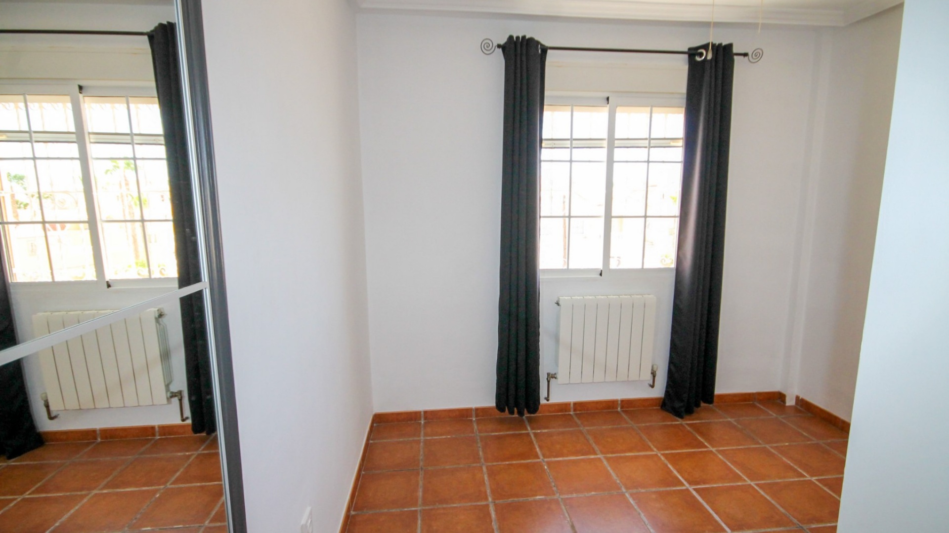 Resale - Villa - Villamartin - El Galan