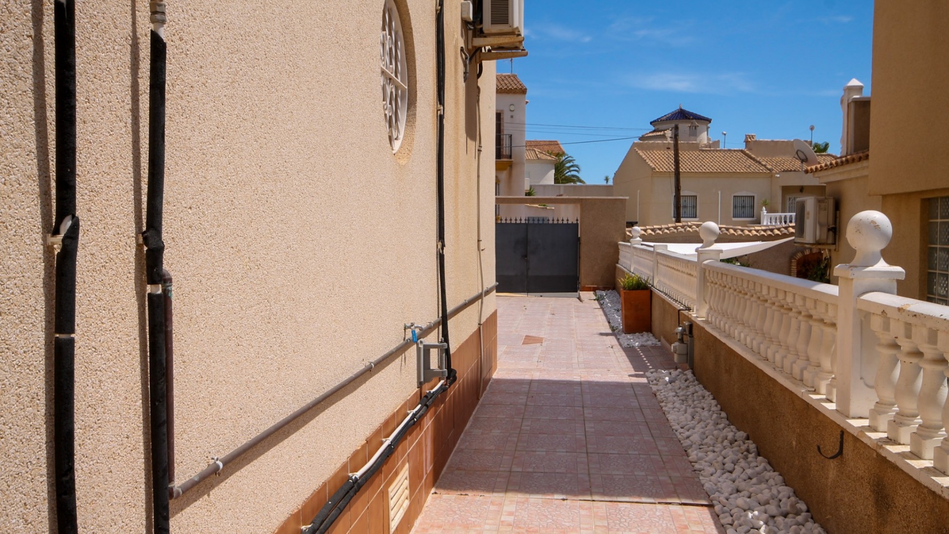 Resale - Villa - Villamartin - El Galan