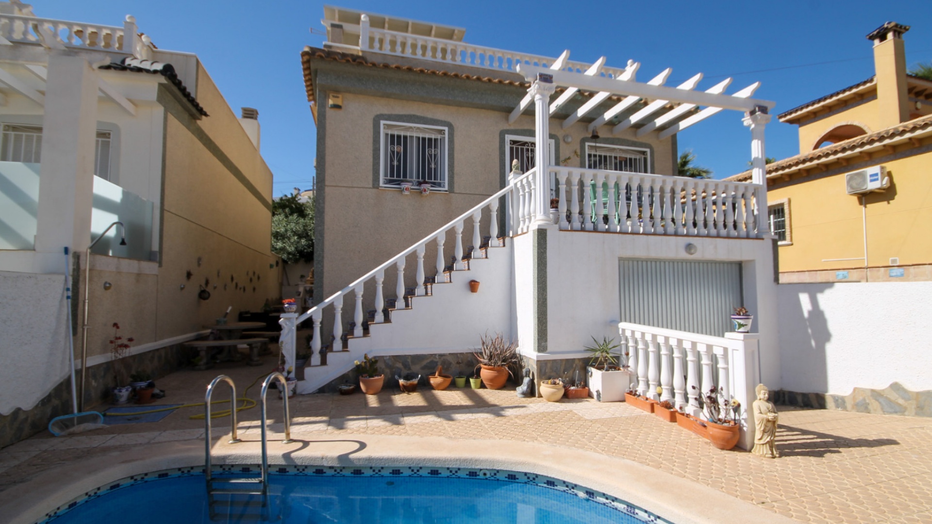 Resale - Villa - Villamartin - El Galan