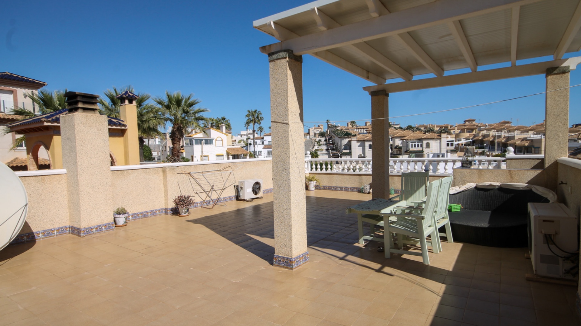 Resale - Villa - Villamartin - El Galan