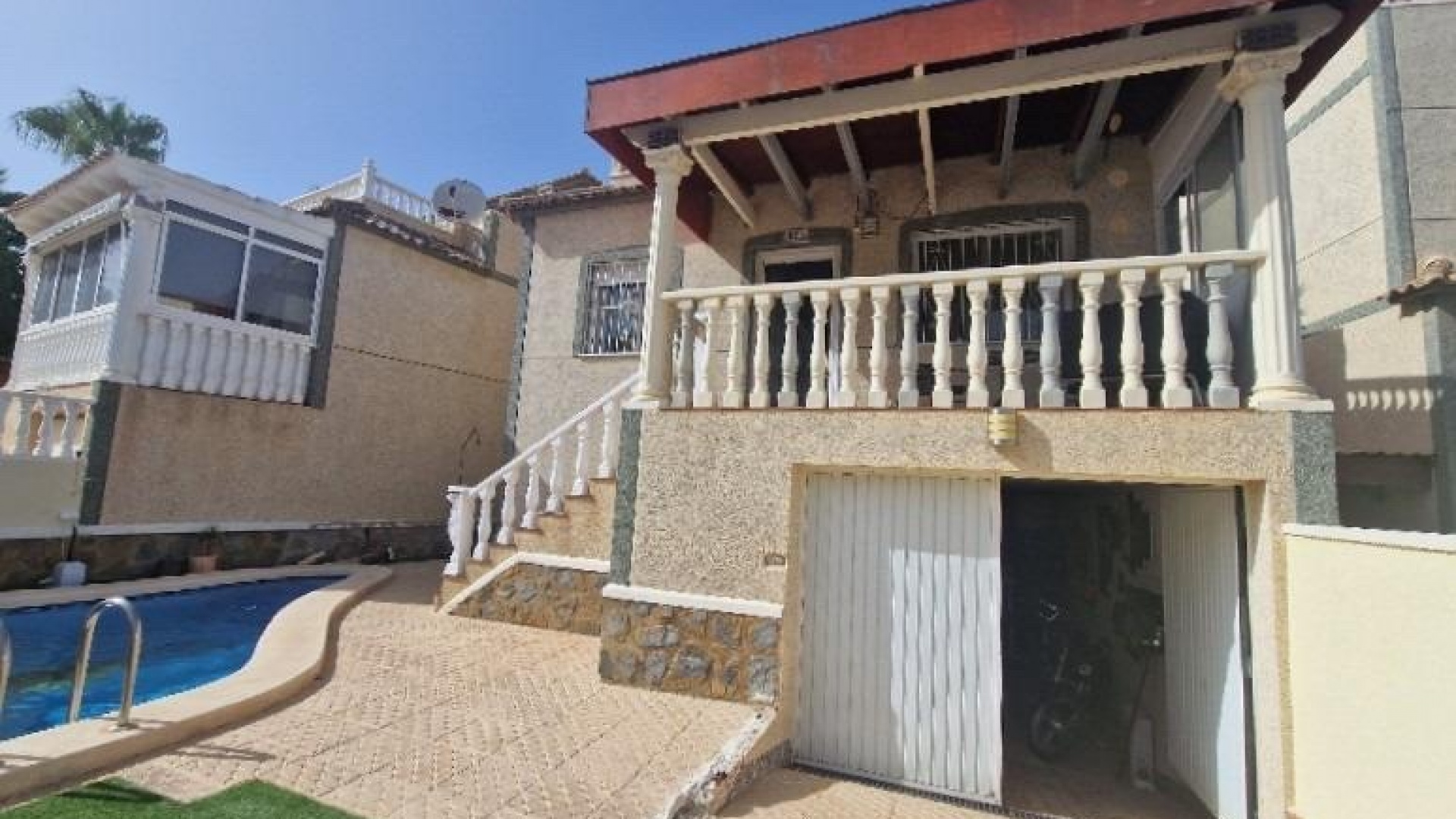 Resale - Villa - Villamartin - El Galan