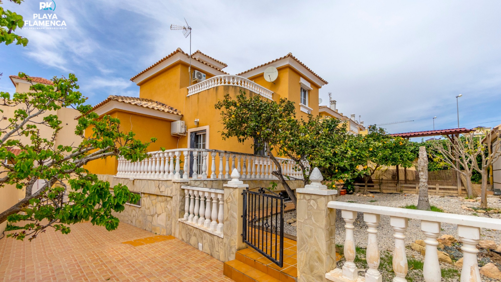 Resale - Villa - Villamartin - El Galan