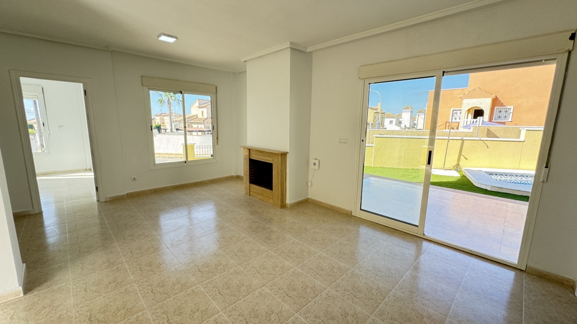 Resale - Villa - Villamartin - El Galan