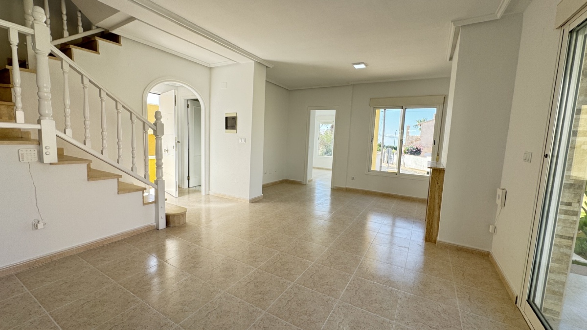 Resale - Villa - Villamartin - El Galan