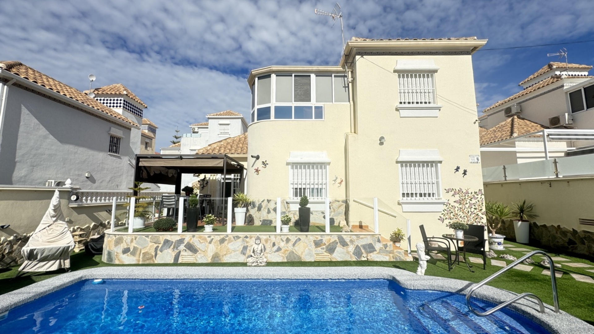 Resale - Villa - Villamartin - El Galan