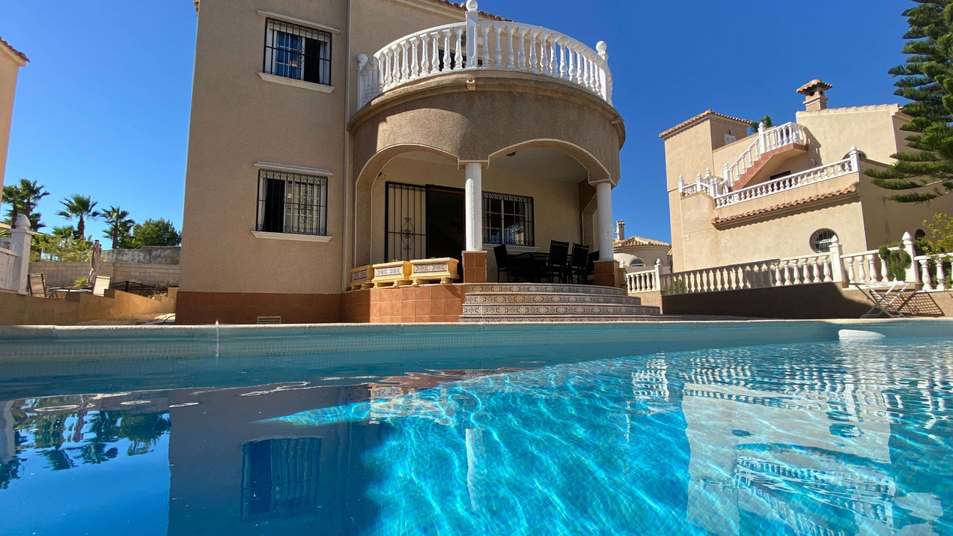 Resale - Villa - Villamartin - El Galan