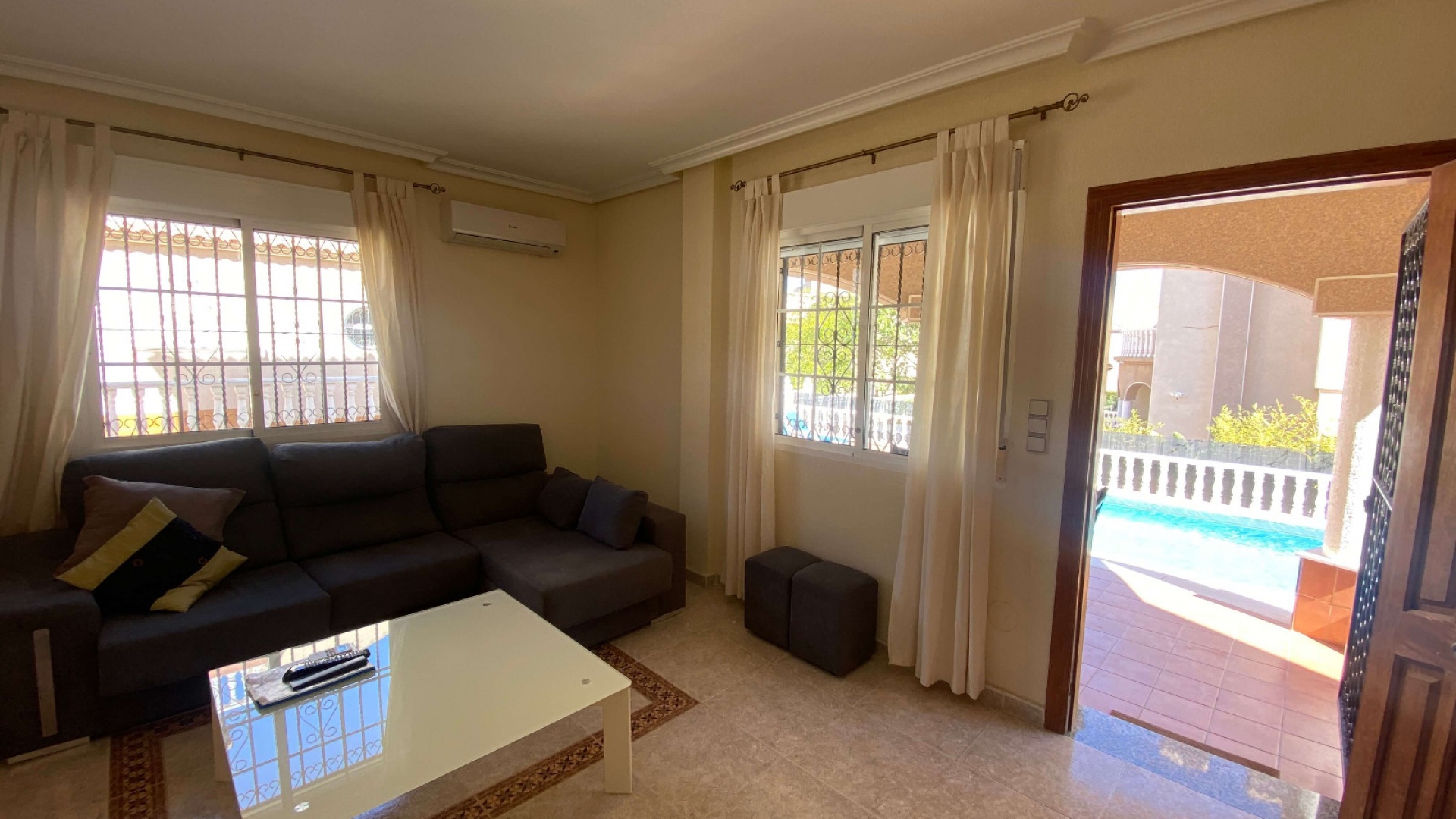 Resale - Villa - Villamartin - El Galan