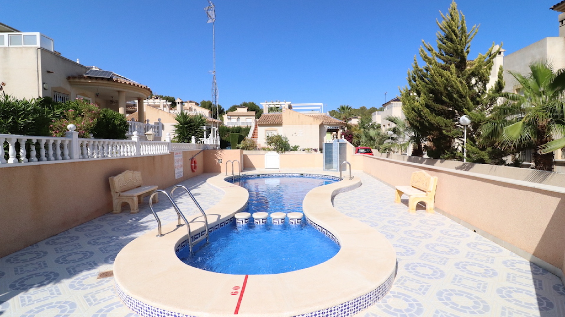 Resale - Villa - Villamartin - Loma Golf