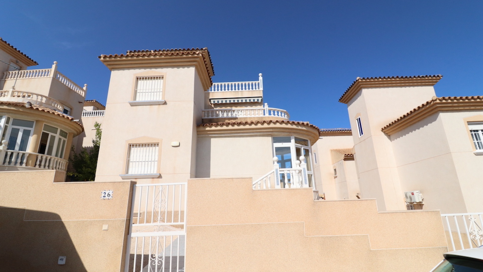 Resale - Villa - Villamartin - Loma Golf