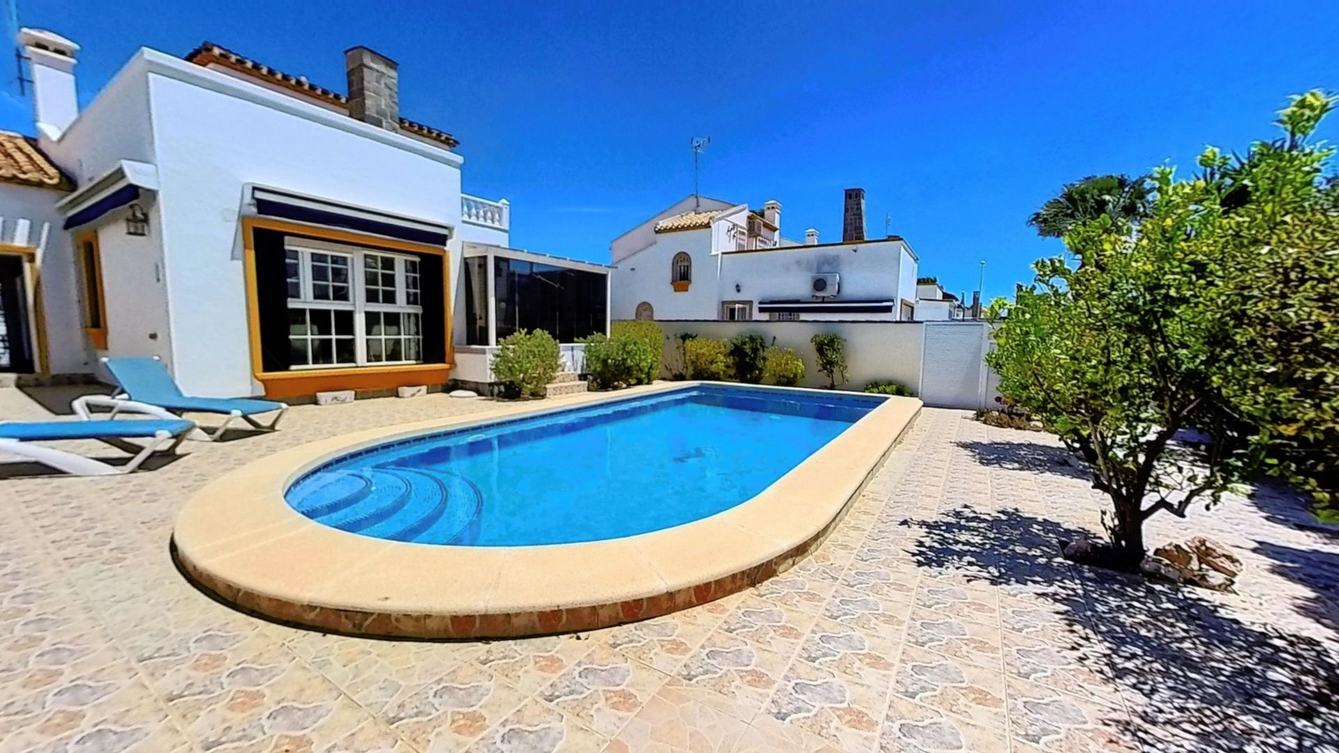 Resale - Villa - Villamartin - Los Dolses