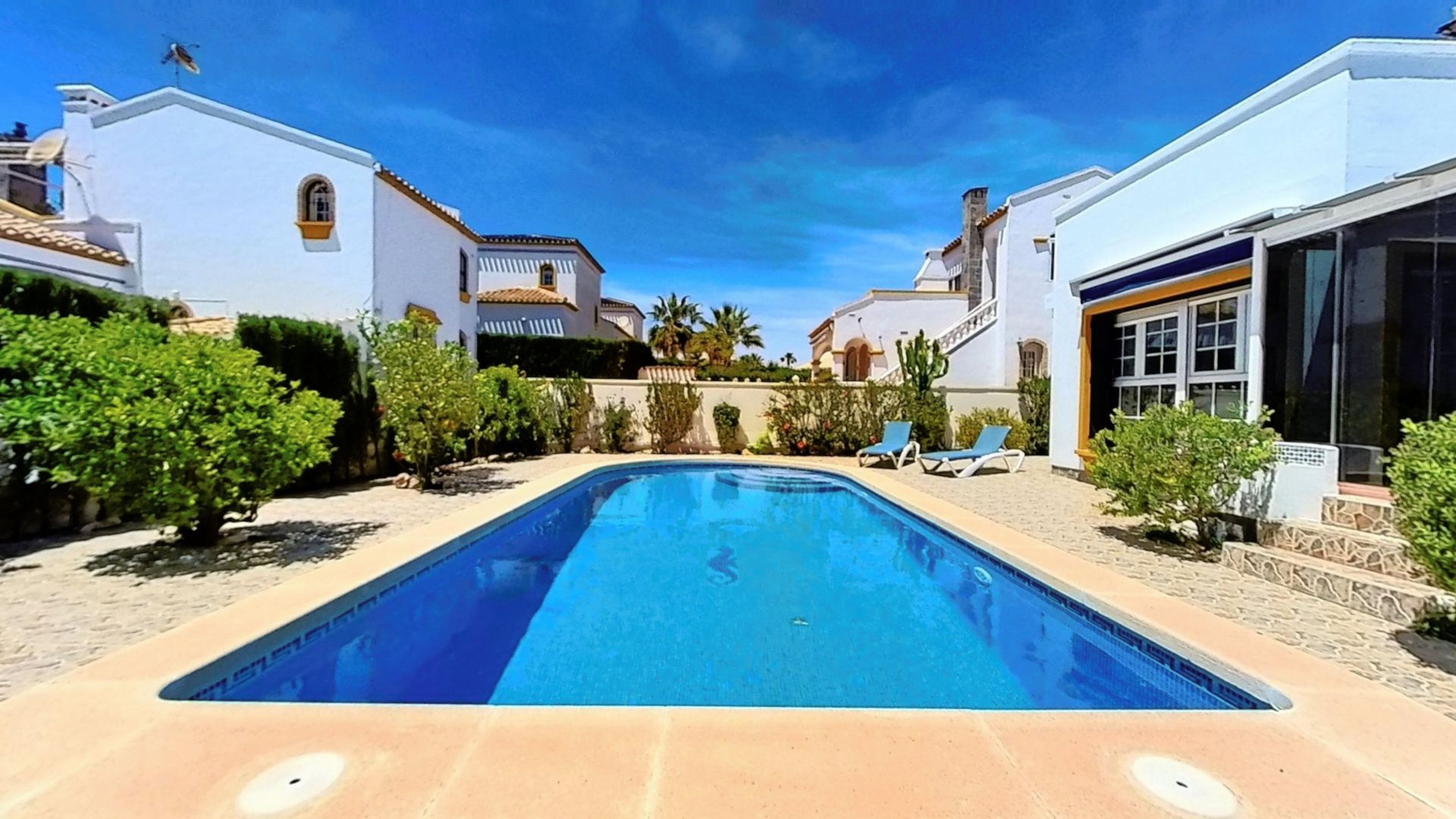 Resale - Villa - Villamartin - Los Dolses