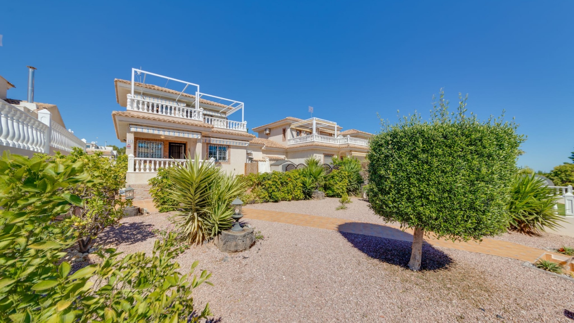 Resale - Villa - Villamartin - Los Dolses