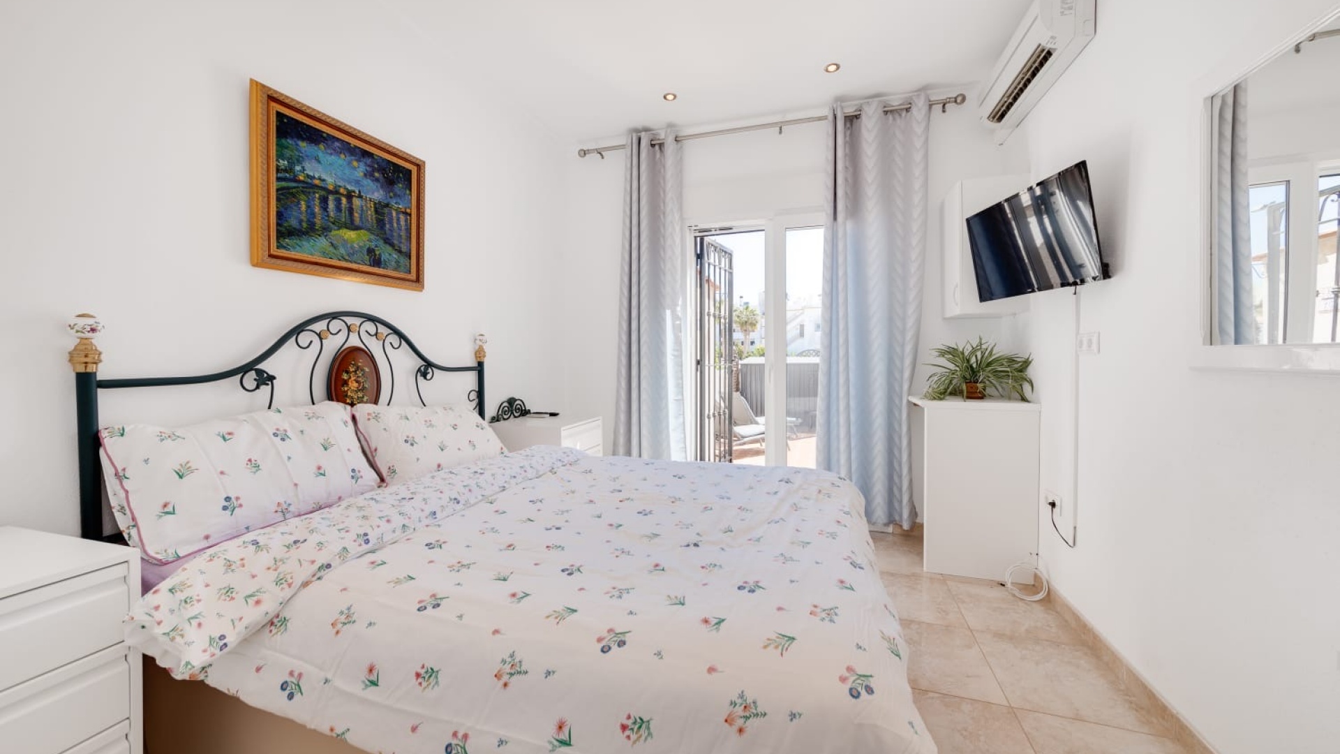 Resale - Villa - Villamartin - Los Dolses