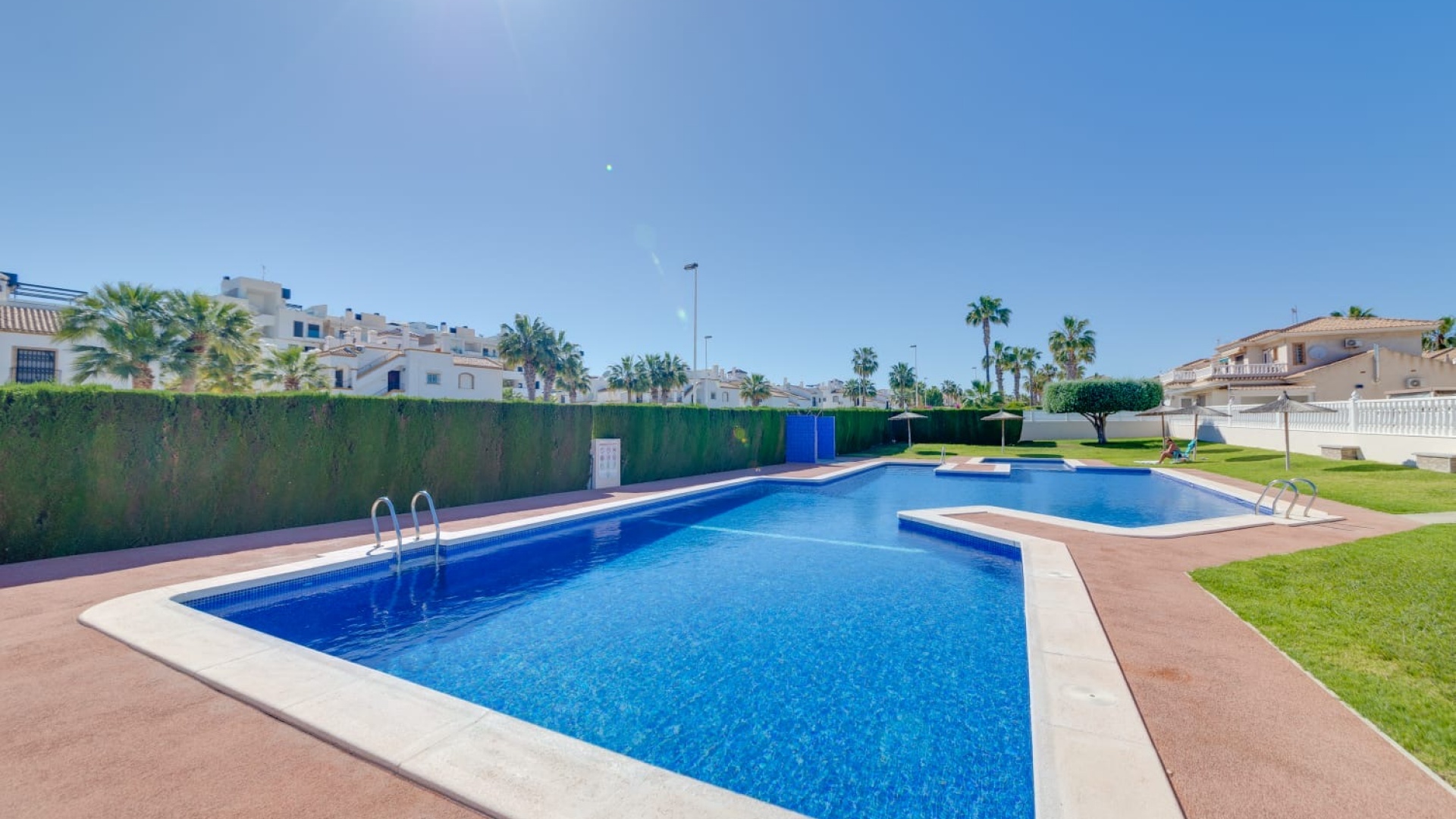 Resale - Villa - Villamartin - Los Dolses