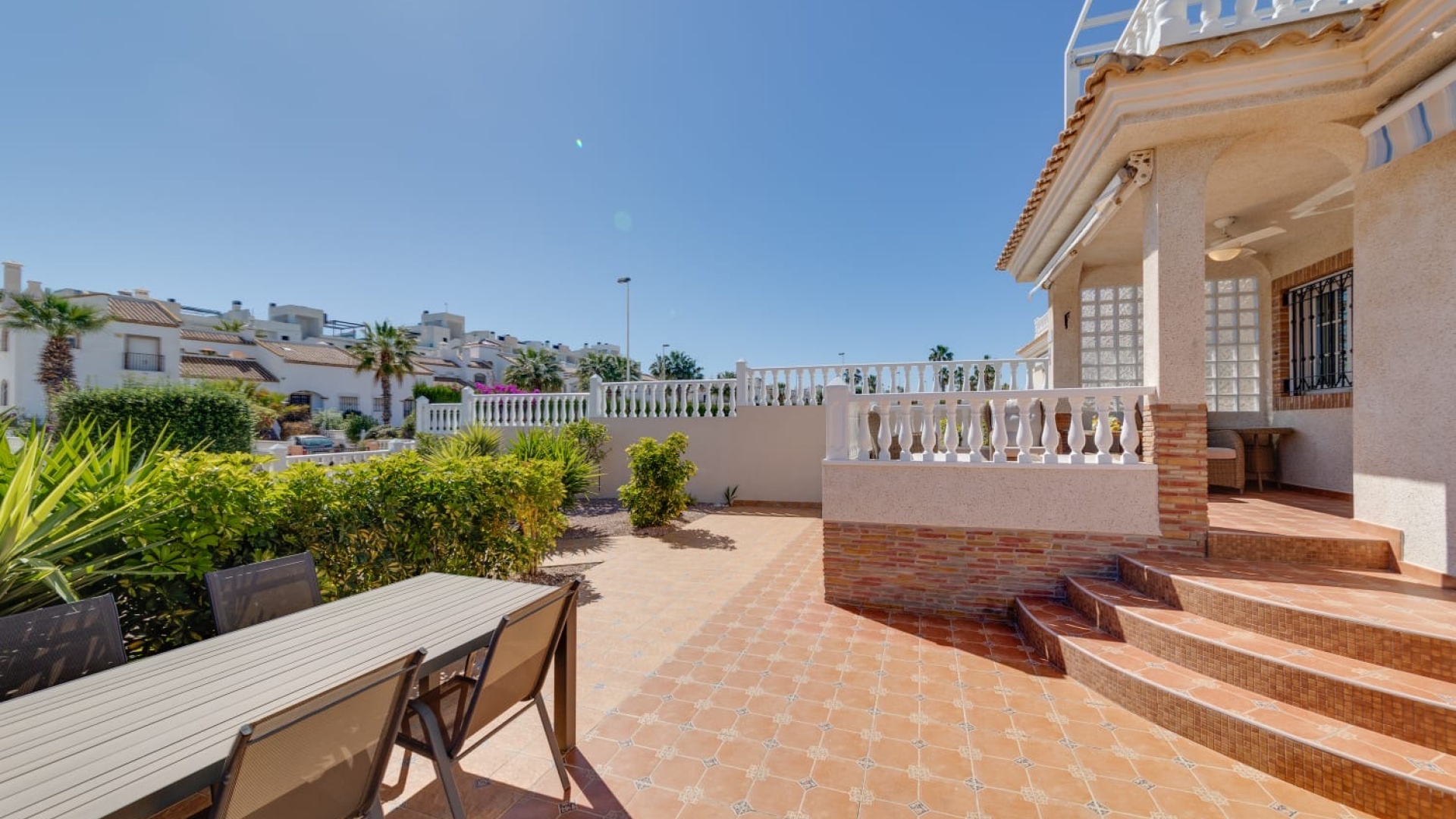 Resale - Villa - Villamartin - Los Dolses