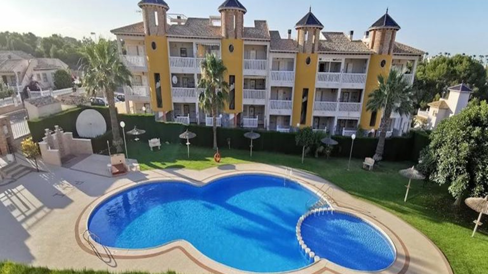 Resale - Villa - Villamartin - pinada golf