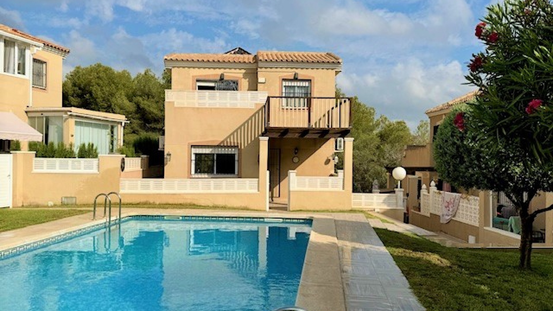 Resale - Villa - Villamartin - Torre Golf