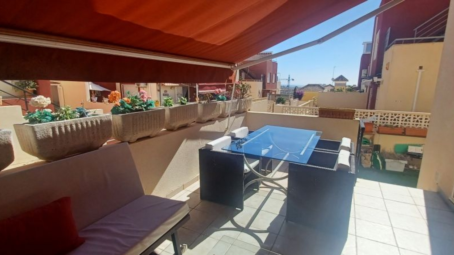 Resale - Villa - Villamartin - vista azul