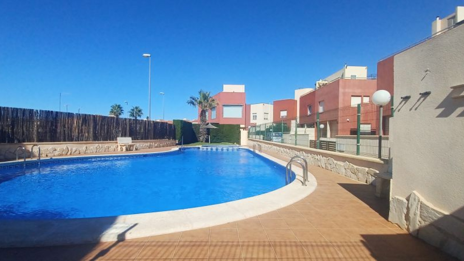 Resale - Villa - Villamartin - vista azul