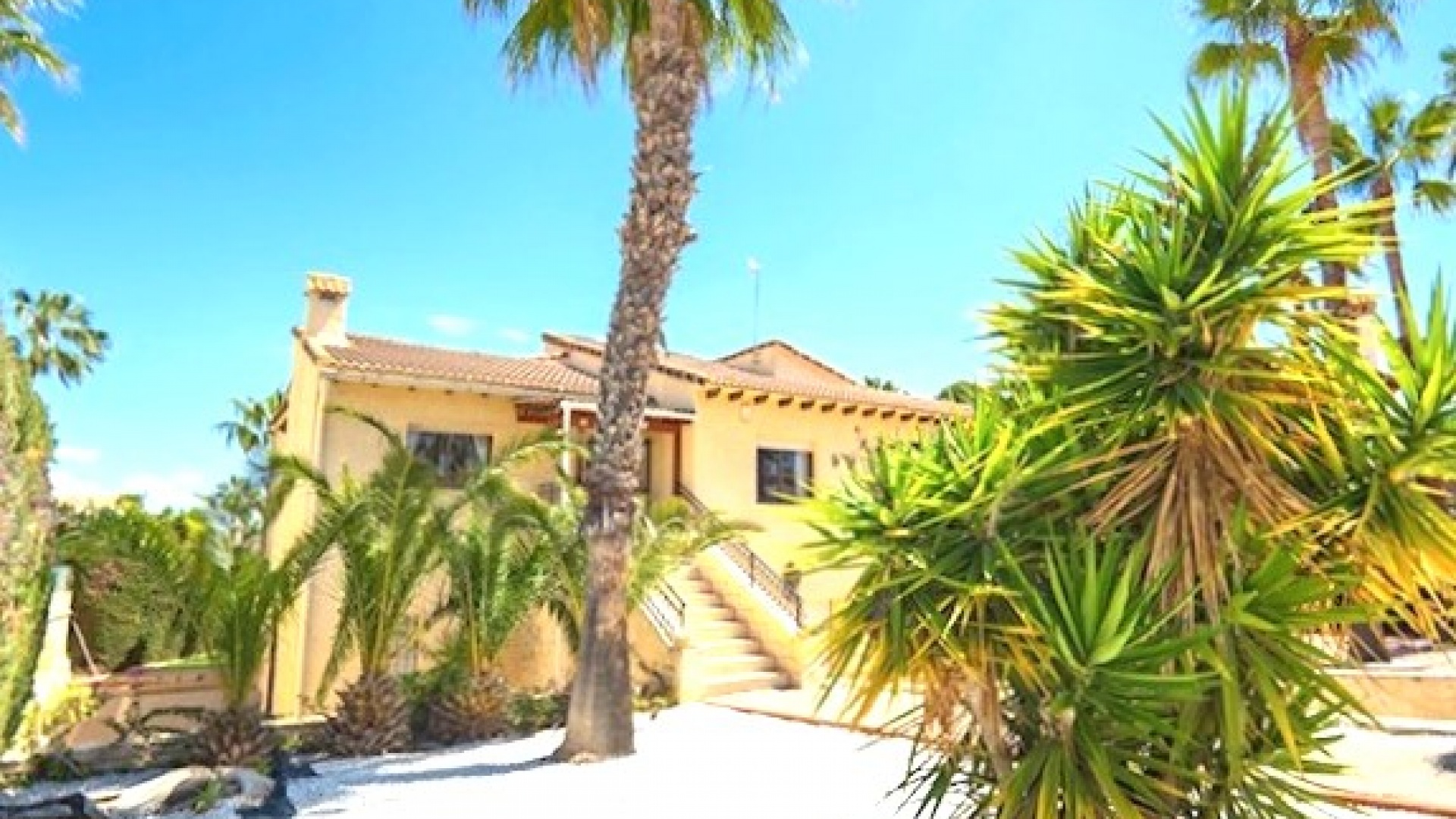 Resale - Villa - Villamartin