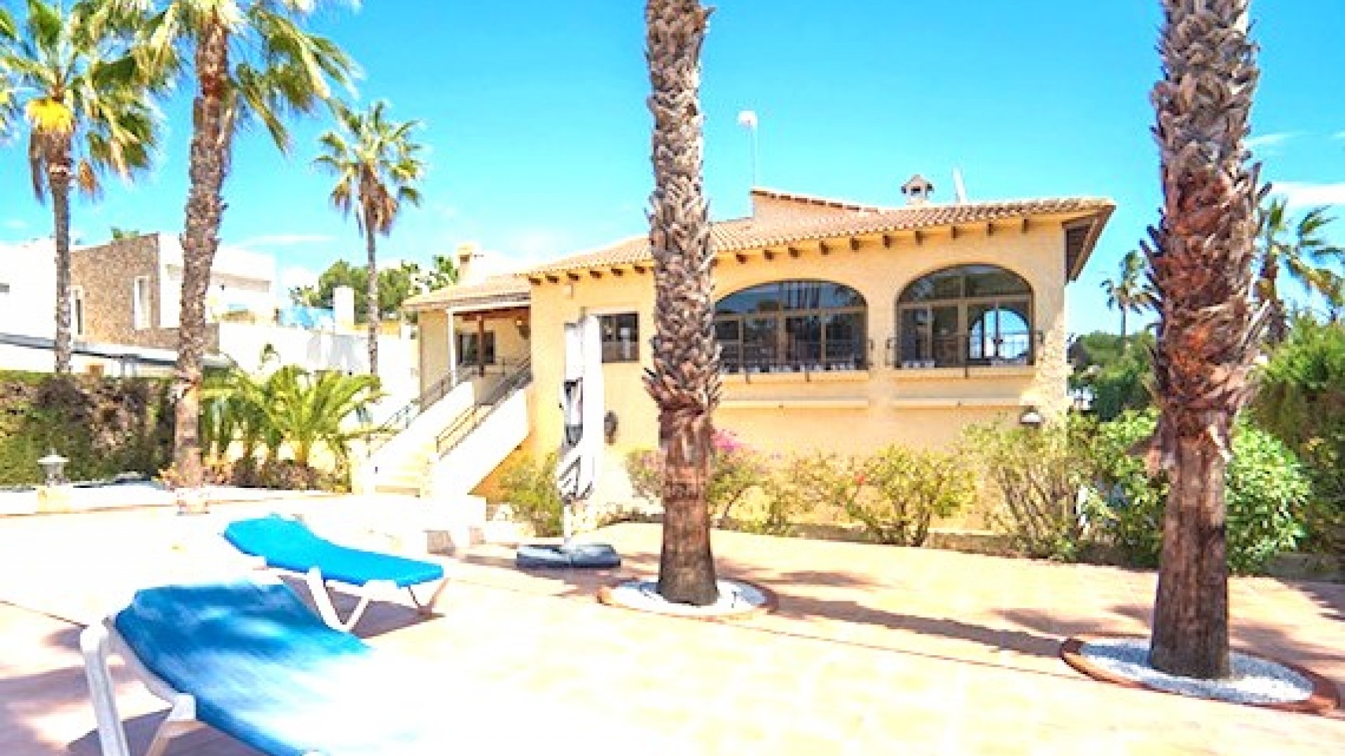 Resale - Villa - Villamartin