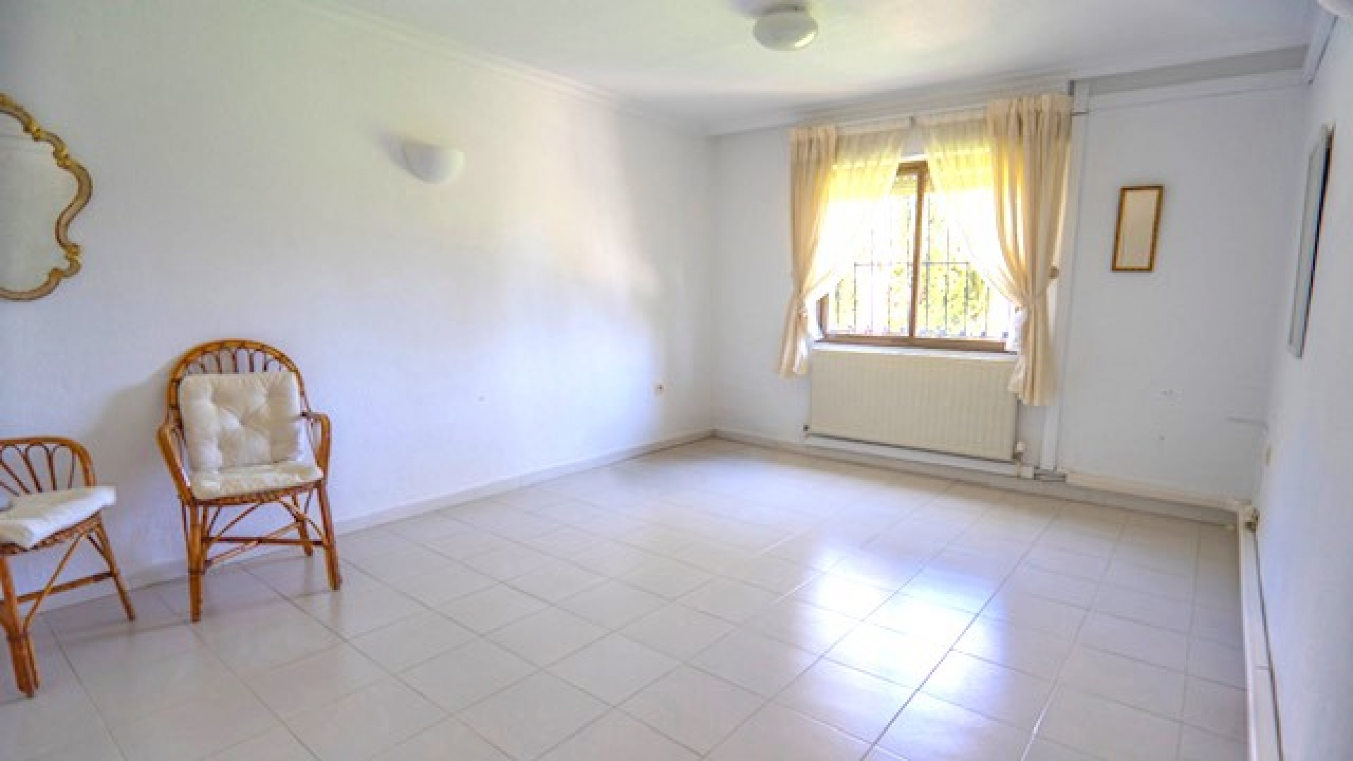 Resale - Villa - Villamartin