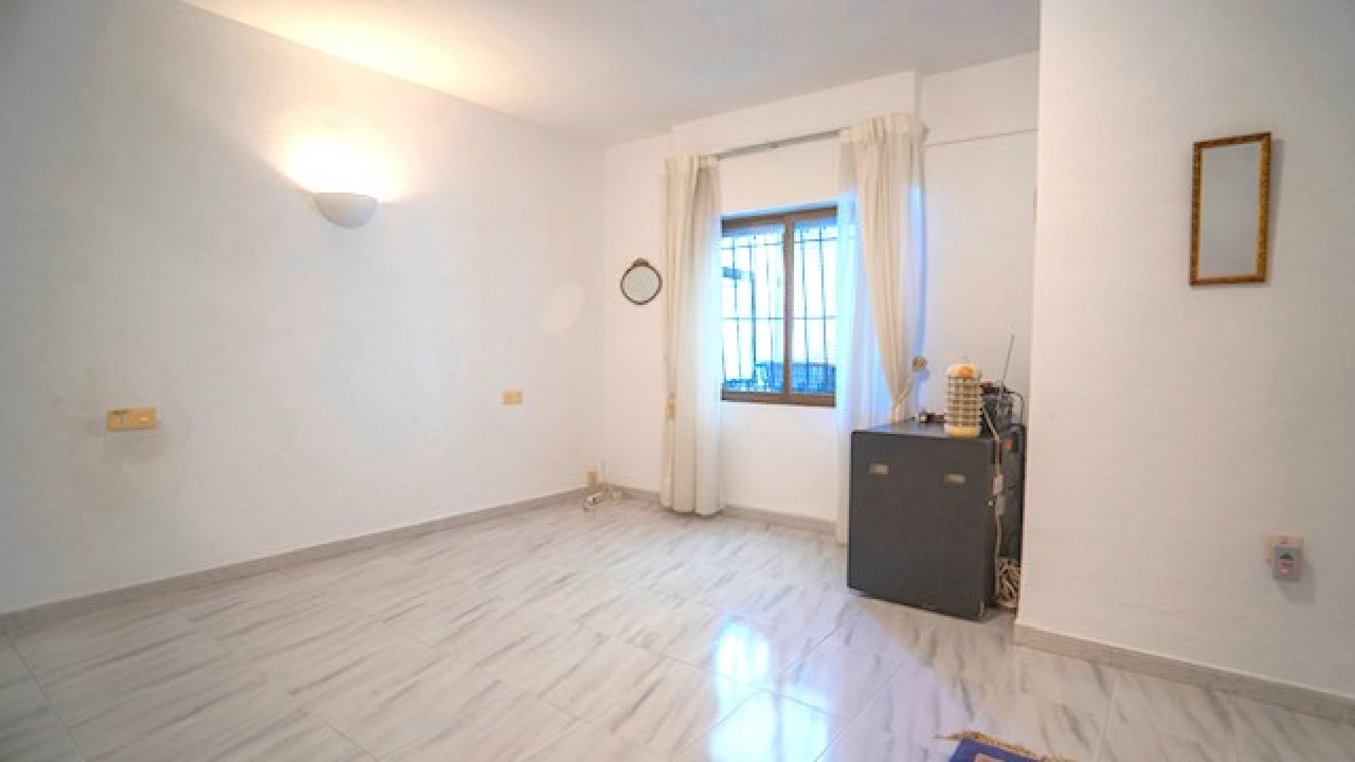 Resale - Villa - Villamartin