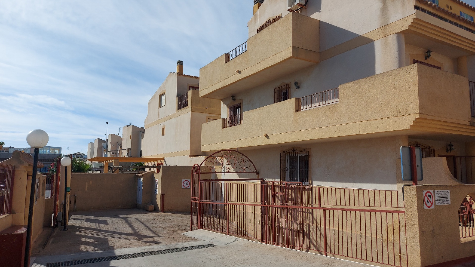 Revente - Maison de ville - Playa Flamenca - amapolas