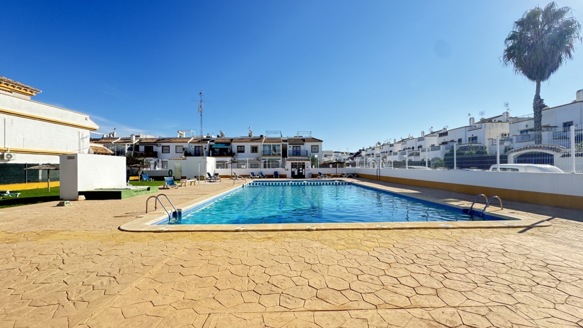 Revente - Maison de ville - Torrevieja - jardin del mar